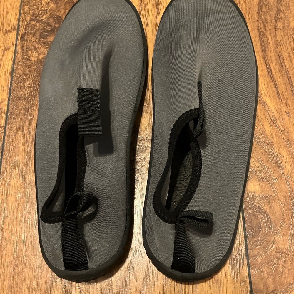 Cat & Jack Gray and Black Slip-On Water Socks